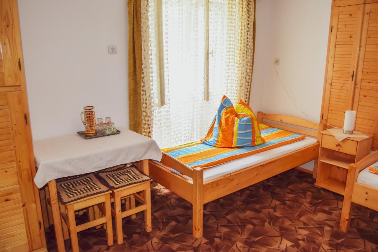 Casa de vacanță Hársfa Vendégház Rimetea Exterior foto